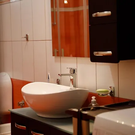 Elegant Castle View, 아파트 *