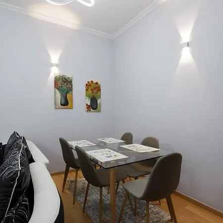 Elegant Castle View,