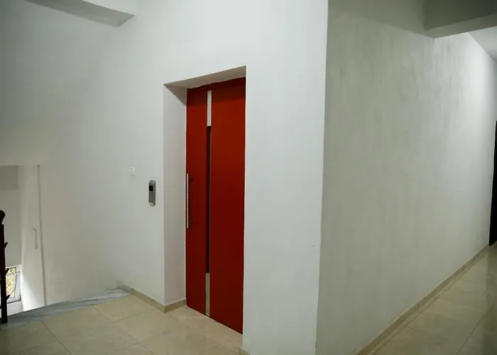 Elegant Castle View, Apartmán Gjirokastër