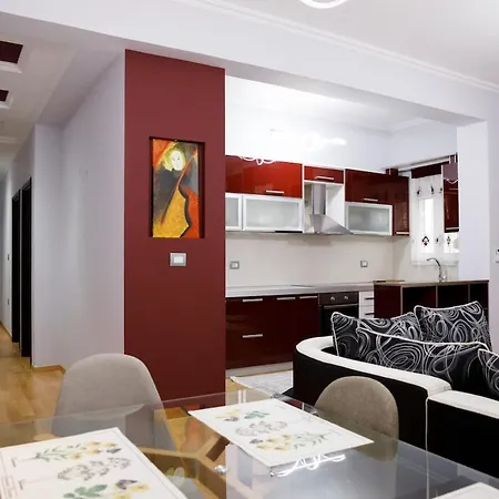 Elegant Castle View, Appartement *