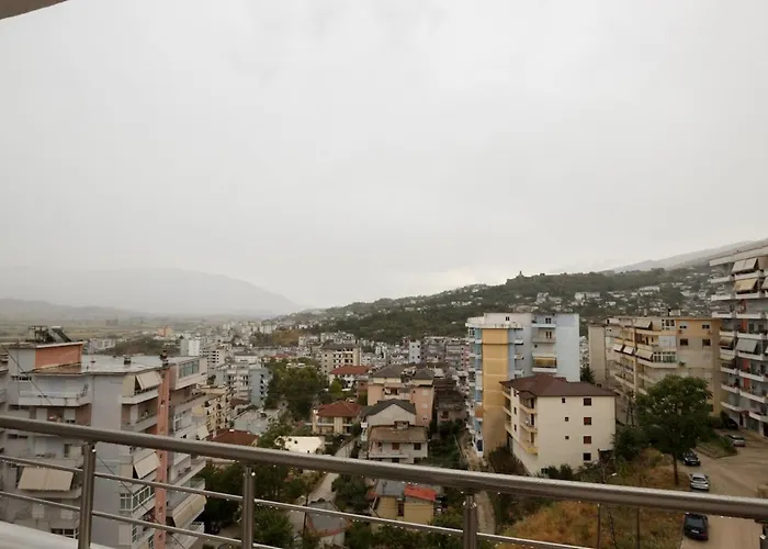 Elegant Castle View, Lägenhet Gjirokastër